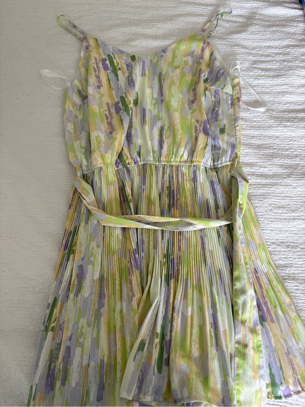 She + Sky Watercolor Pleated Midi Dress - Light Green & Lavender